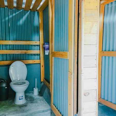 Kokos Hostel Padang City Экстерьер фото