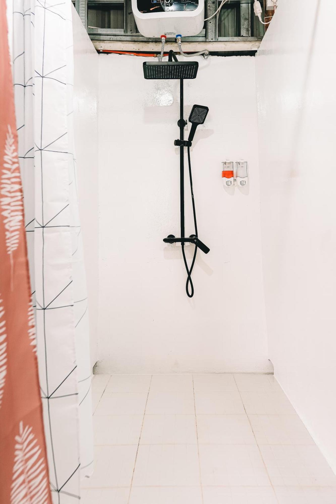Kokos Hostel Padang City Экстерьер фото