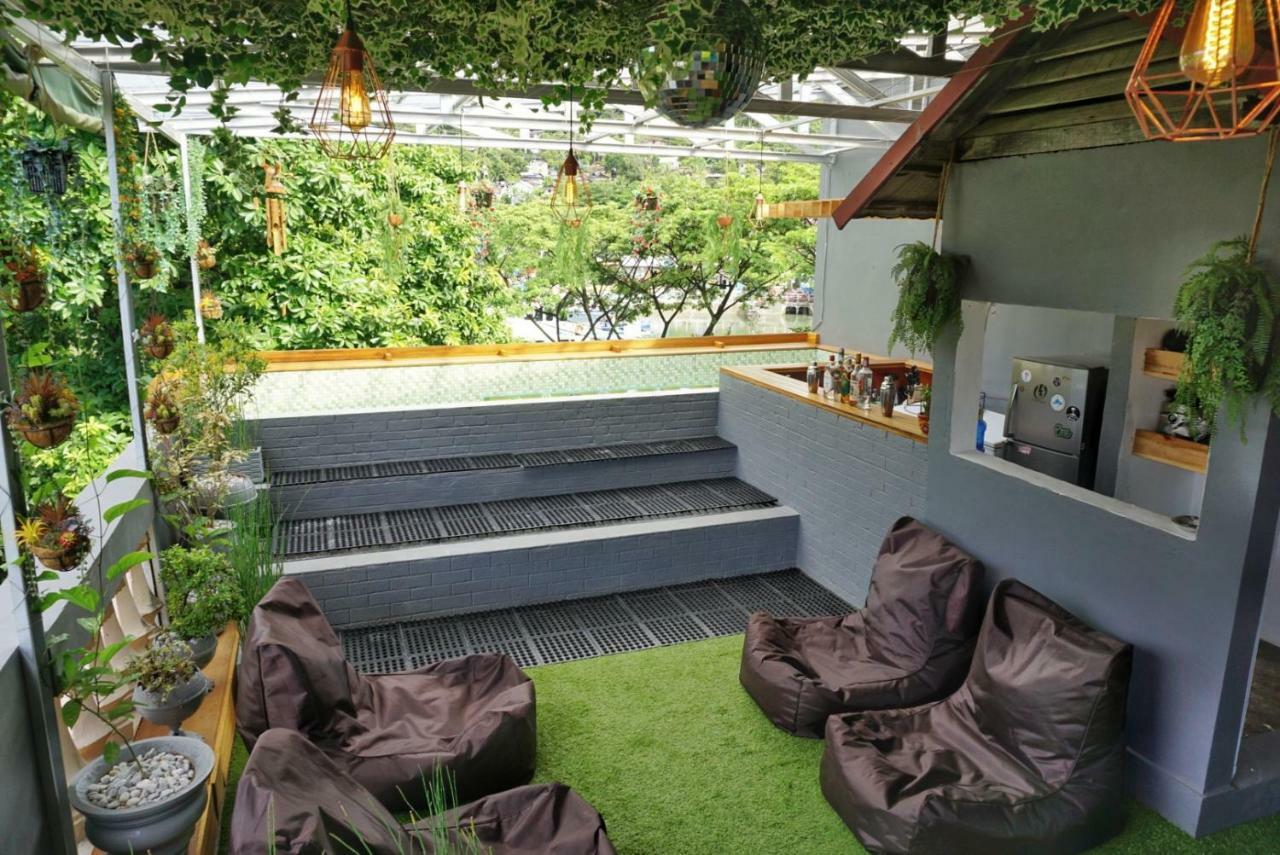 Kokos Hostel Padang City Экстерьер фото