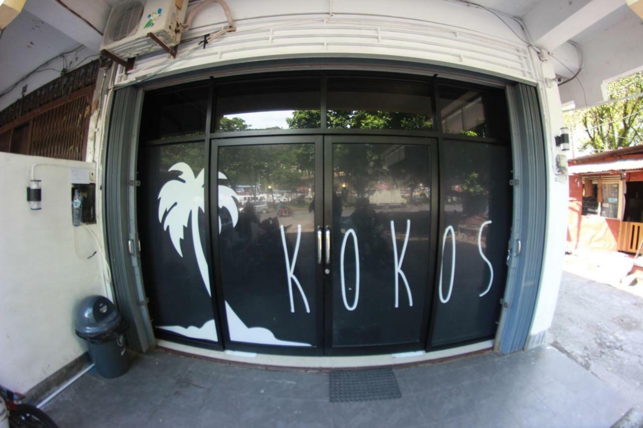 Kokos Hostel Padang City Экстерьер фото