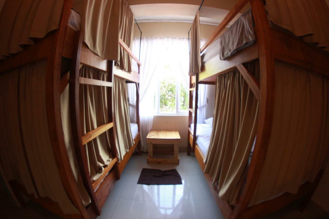 Kokos Hostel Padang City Экстерьер фото